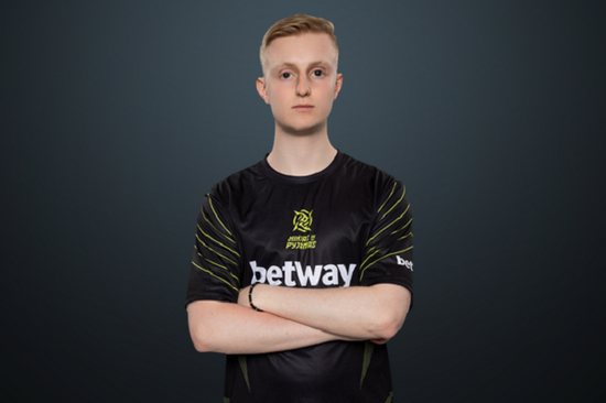 王者荣耀SNK英雄中文语音上线，玩家新体验